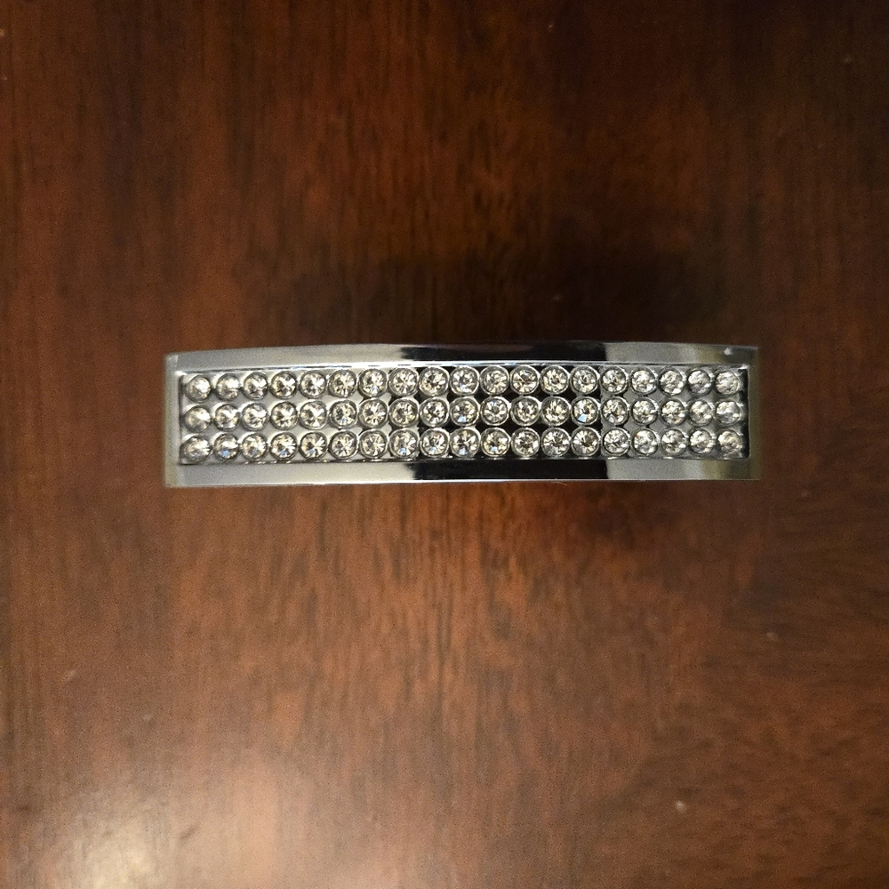 Set of 12 Richelieu Silver Cabinet Handles with inset Crystals